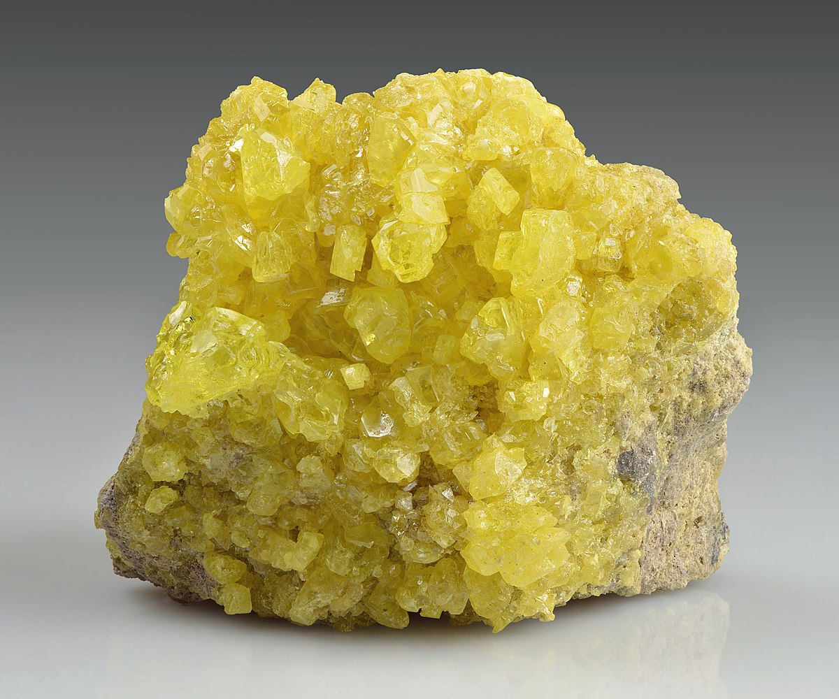 Sulfur crystals