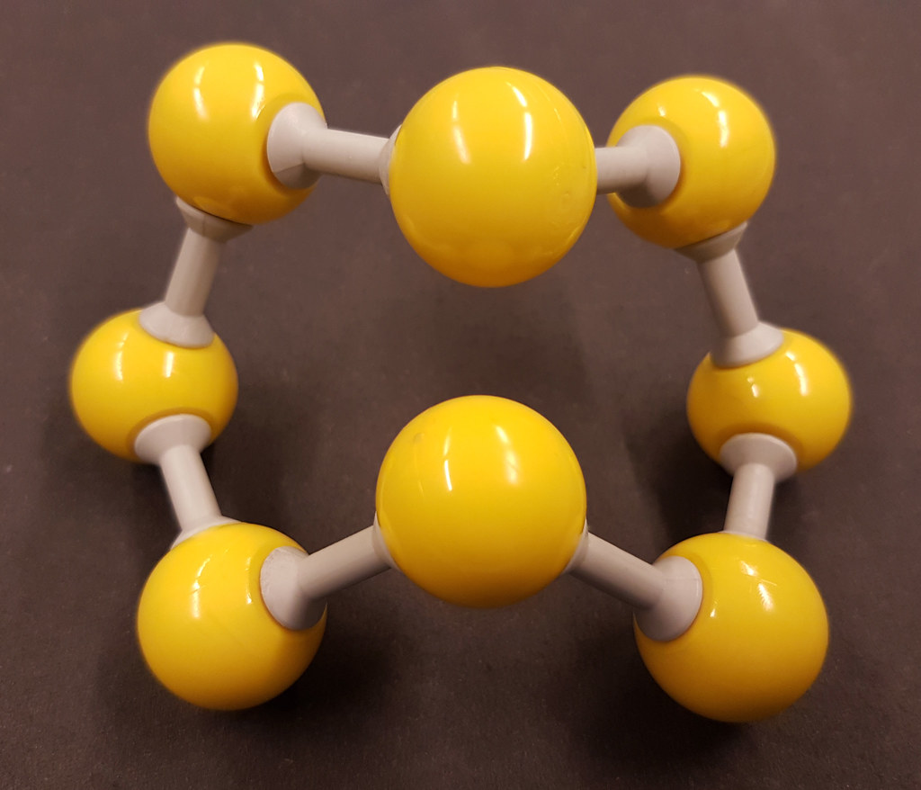 Sulfur molecule